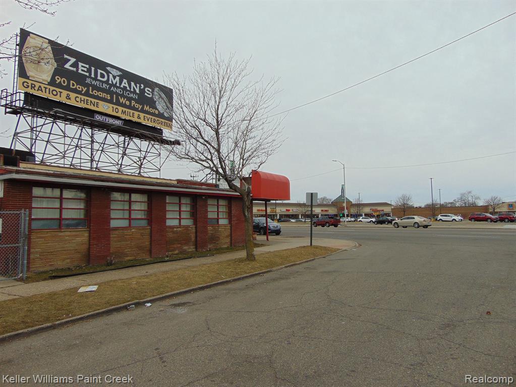 15390 GRATIOT Avenue - Photo 5