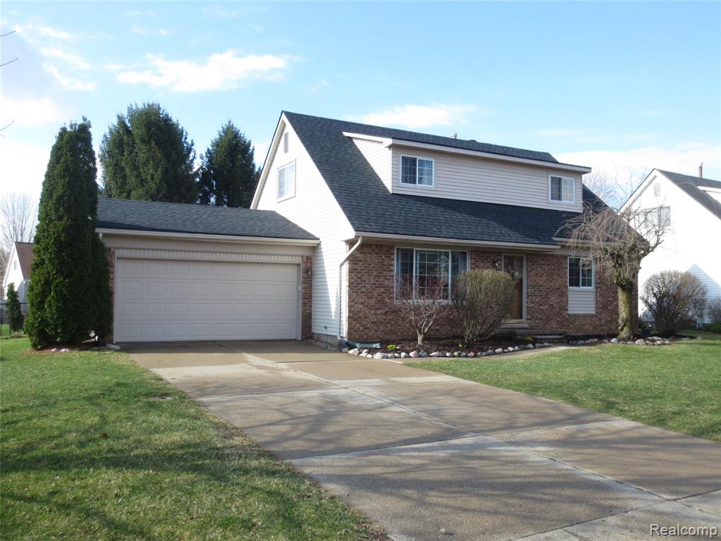 61365 Creekview Drive, South Lyon, MI 48178 — Photo 2