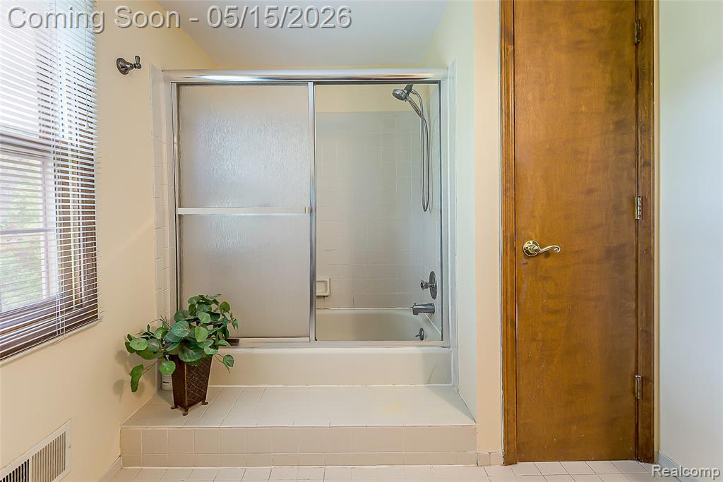 9600 Winterset Circle, Plymouth, MI 48170 — Photo 47