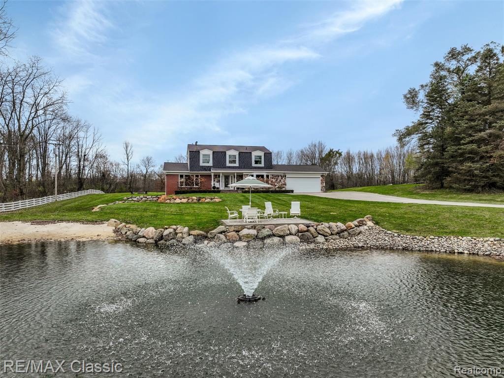 8173 Earhart Road, South Lyon, MI 48178 — Photo 85
