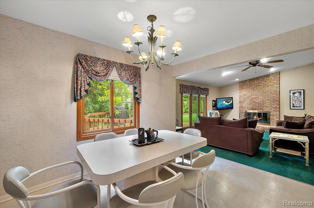 6153 Kiev Street, West Bloomfield, MI 48324 — Photo 16