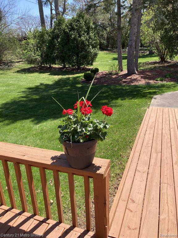 5175 CANDLEWOOD Drive, Grand Blanc, MI 48439 — Photo 31