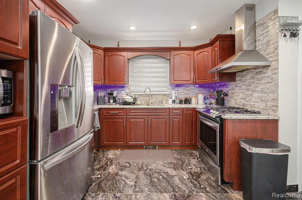 6416 HARTWELL Street, Dearborn, MI 48126 — Photo 6