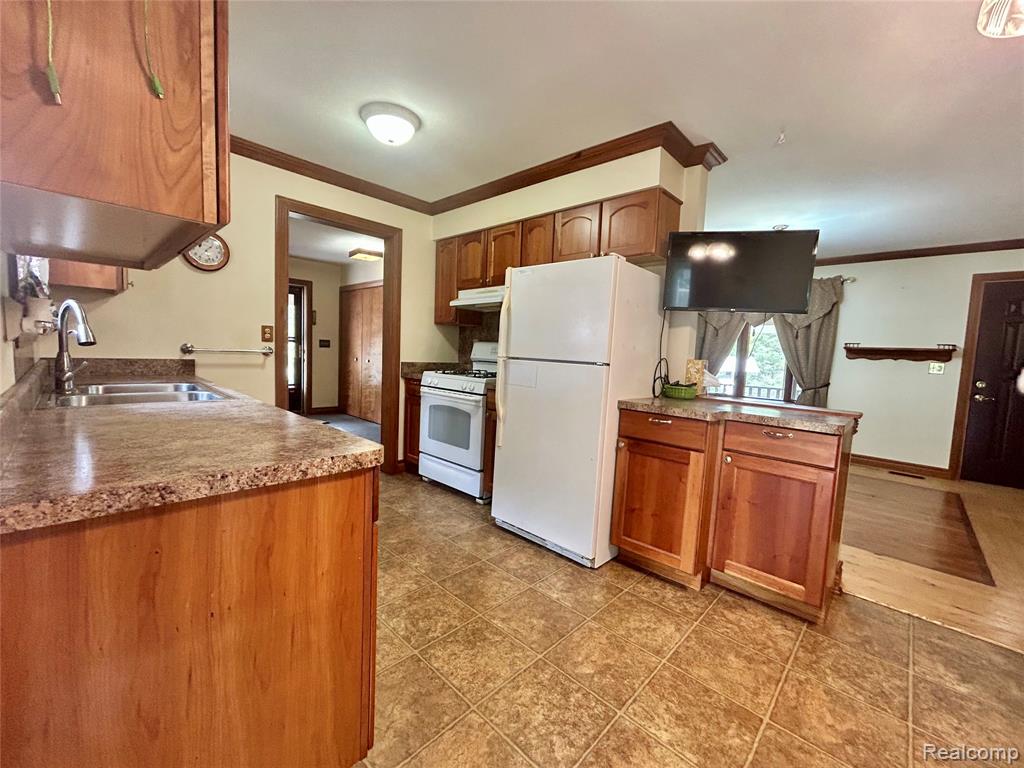 2291 Tomahawk Drive, Lapeer, MI 48446 — Photo 26