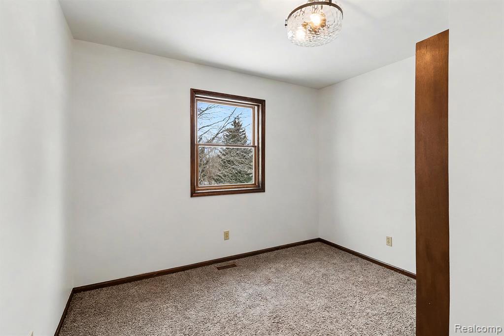 13933 Bliven Road, Byron, MI 48418 — Photo 17