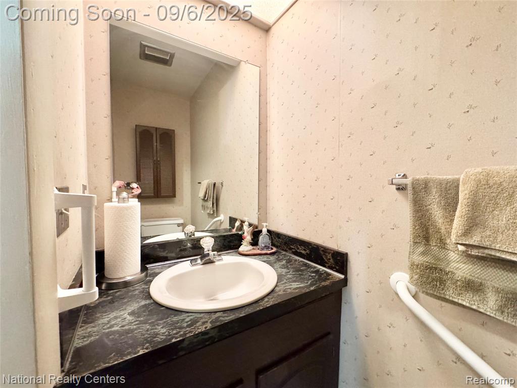 9915 Beech Daly Road, Taylor, MI 48180 — Photo 34