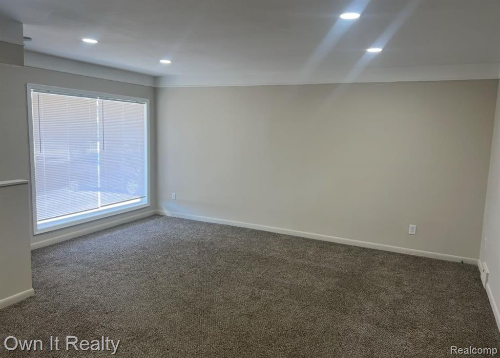 4009 PARDEE Avenue, Dearborn Heights, MI 48125 — Photo 5