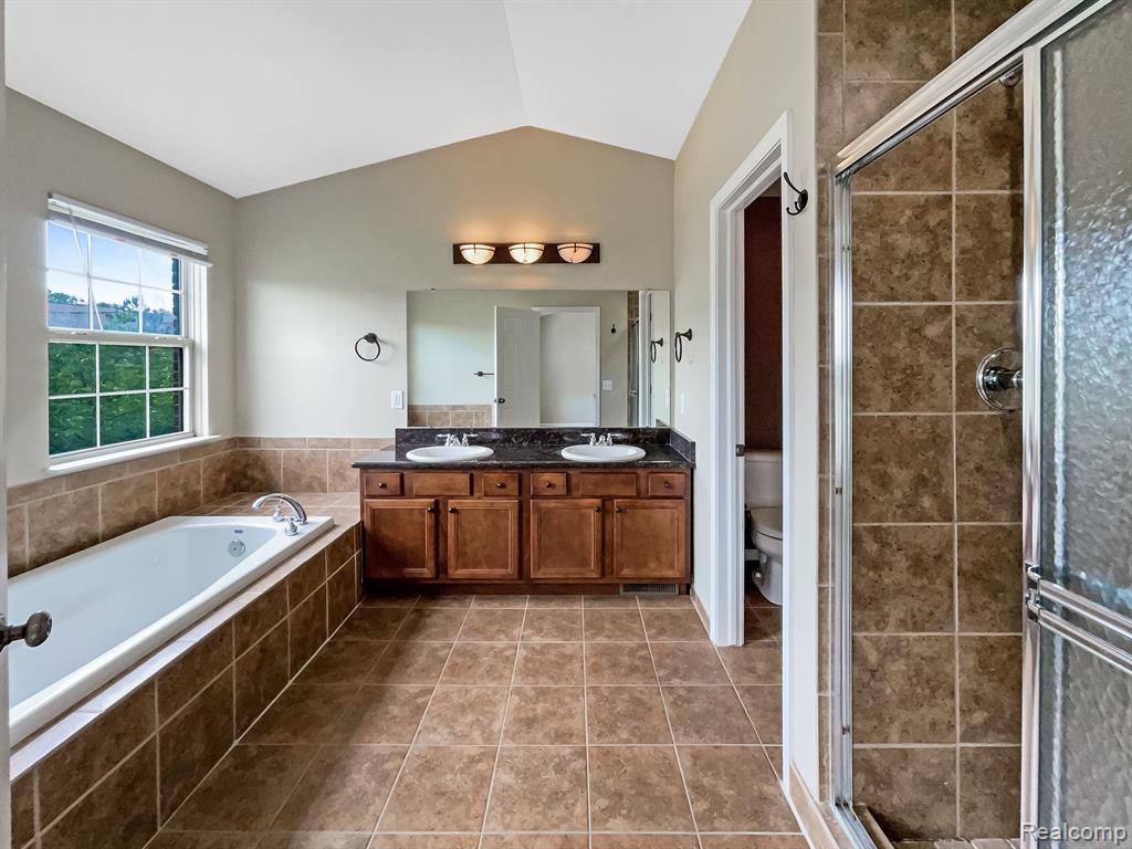 41140 MAPLEWOOD Drive, Canton, MI 48187 — Photo 14