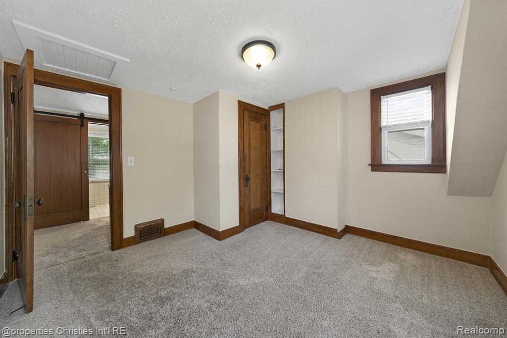 537 W 3RD Street, Rochester, MI 48307 — Photo 23