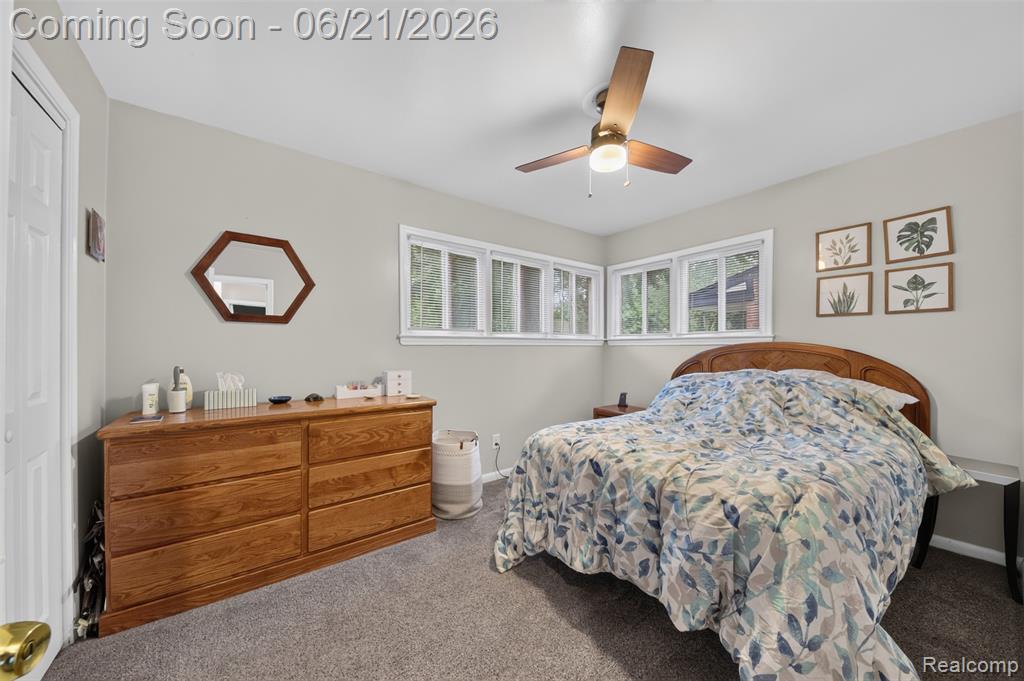 24660 Ridgedale Street, Oak Park, MI 48237 — Photo 13