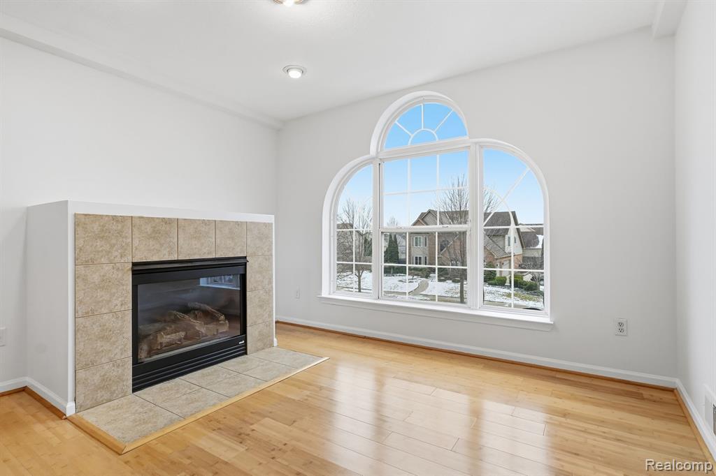 19270 Theresa Boulevard, Rockwood, MI — Photo 27