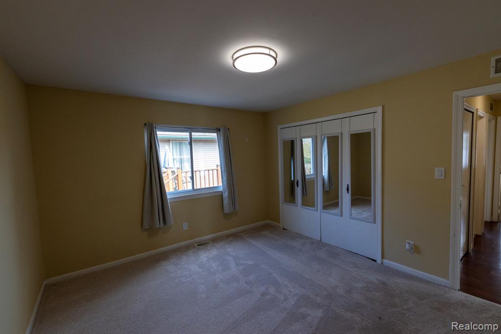 35268 Tilford Street, Rockwood, MI — Photo 17