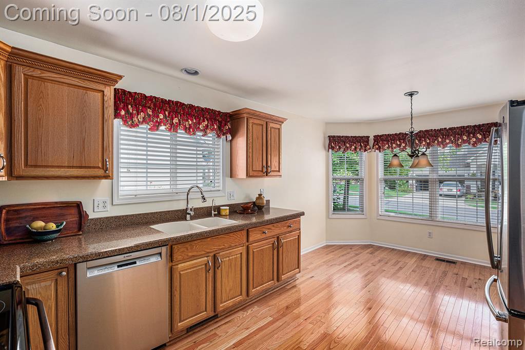 5090 Northfield Drive, Howell, MI 48843 — Photo 8