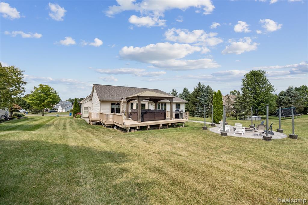 493 Cloverview Lane, Howell, MI 48843 — Photo 49