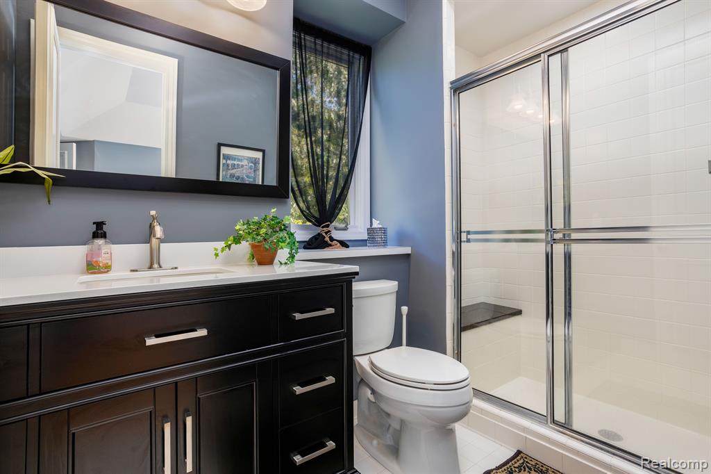 5130 OAKBROOKE Drive, West Bloomfield, MI 48323 — Photo 20