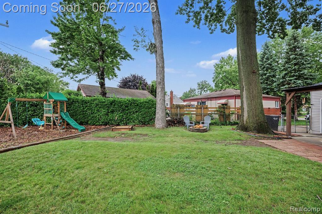 590 Hecht Drive, Madison Heights, MI 48071 — Photo 26
