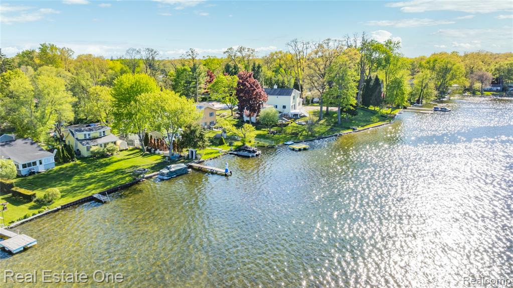 1825 Luneta, Commerce Twp, MI 48382 — Photo 44