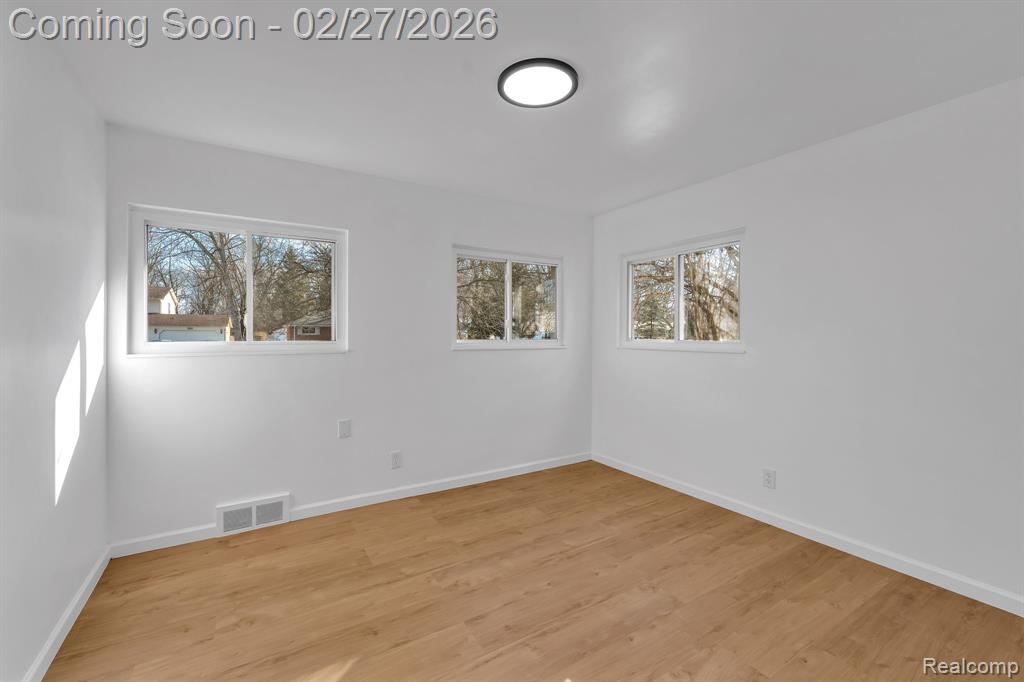 29760 Hoy Street, Livonia, MI, 48154