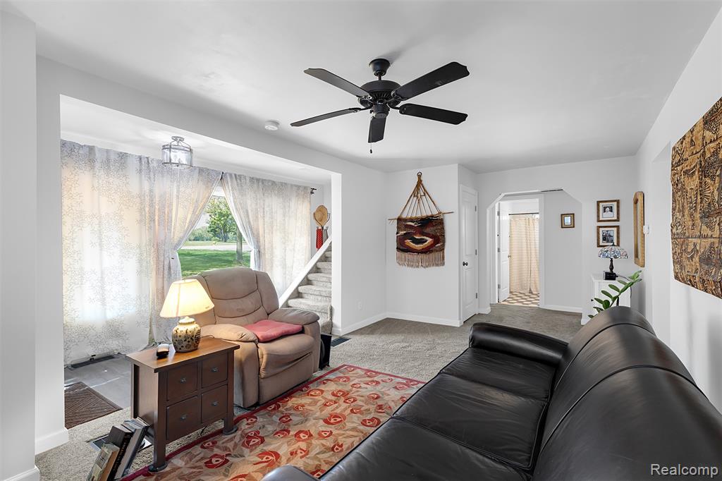 22827 Meridian Road, Grosse Ile, MI 48138 — Photo 26
