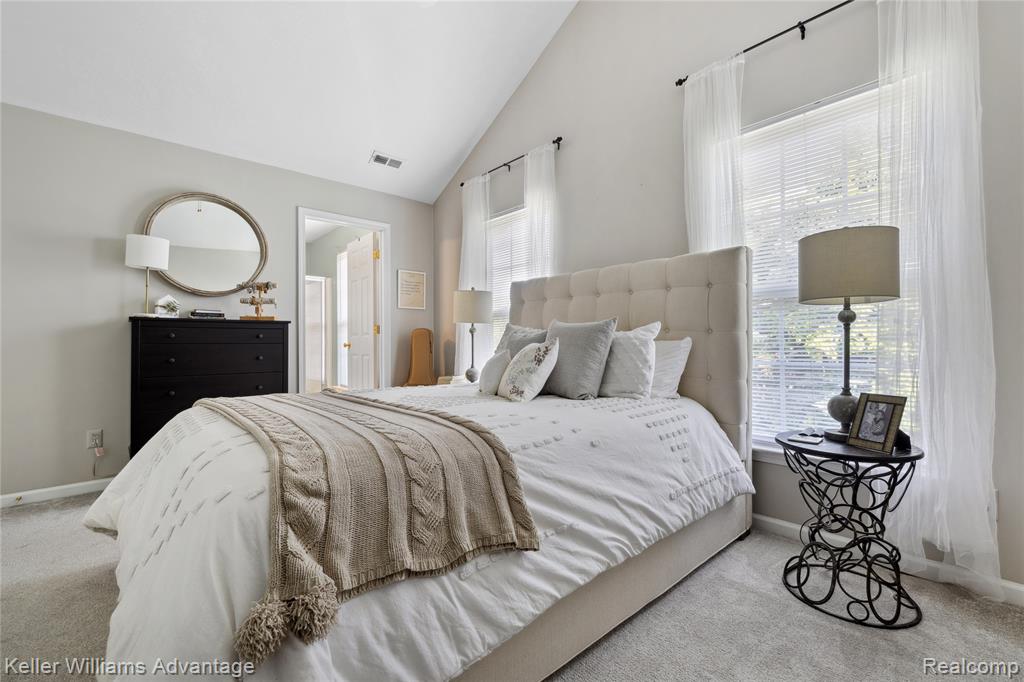 3201 Addington Drive, Commerce Twp, MI 48390 — Photo 10