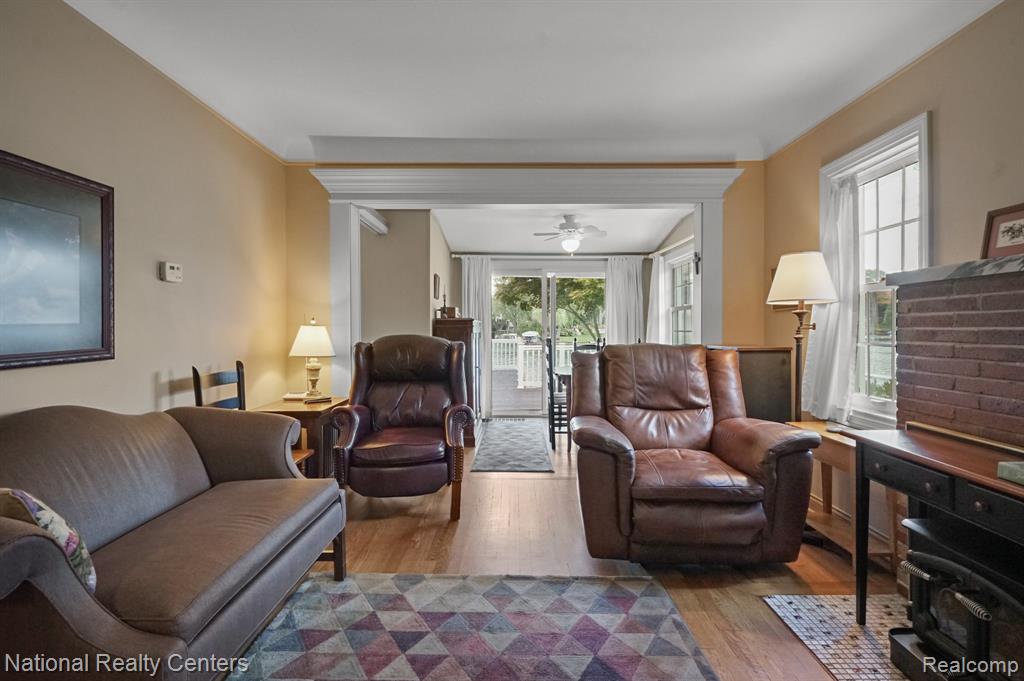 8428 Cascade Street, Commerce Twp, MI 48382 — Photo 12