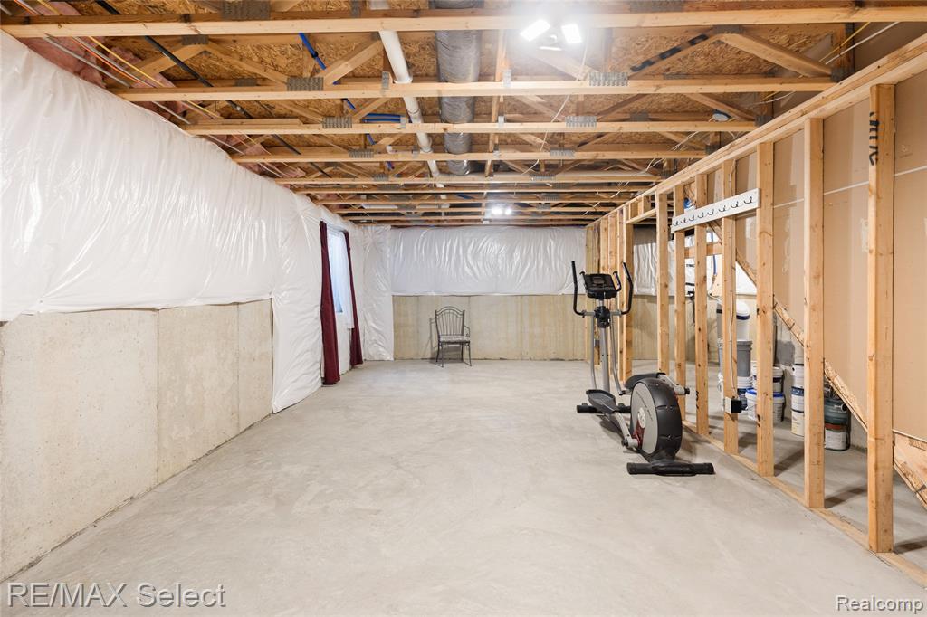 6054 Weyerbacher Drive, Swartz Creek, MI 48473 — Photo 30