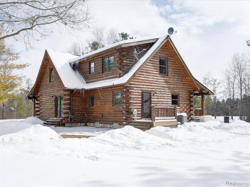 6613 BLACK RIVER Drive, Grant, MI 48032 — Photo 39