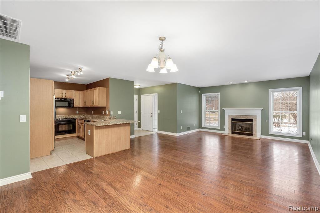 5821 Hampshire Lane, Ypsilanti, MI 48197 — Photo 5