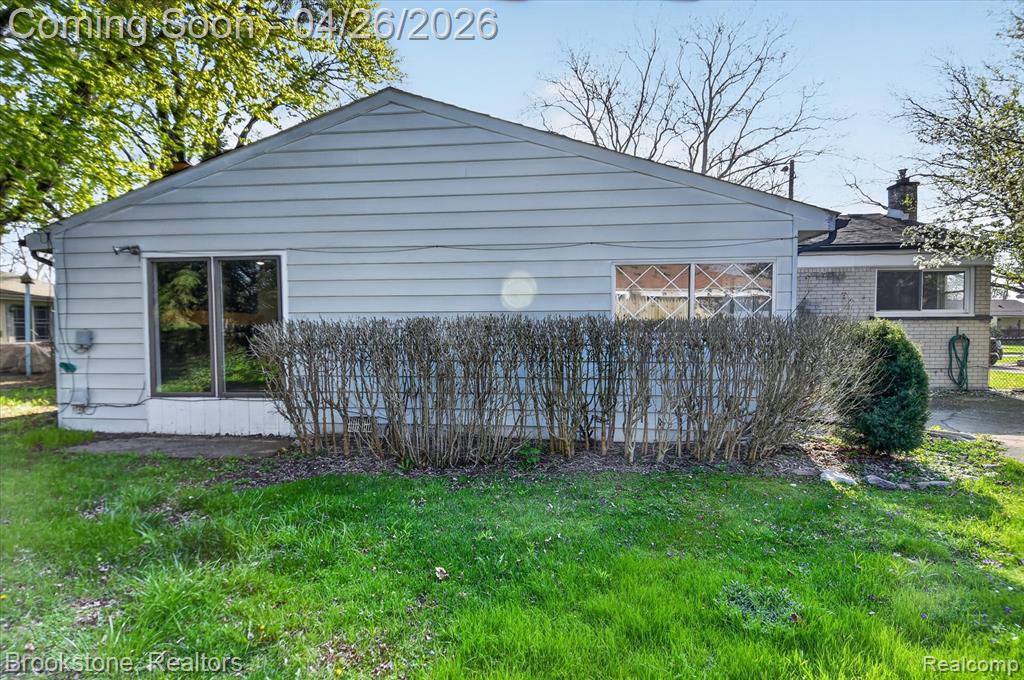 29807 Champine Street, Saint Clair Shores, MI 48082 — Photo 45