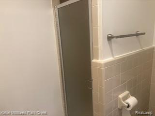 433 Fox Hills Drive S, Bloomfield Hills, MI 48304 — Photo 19