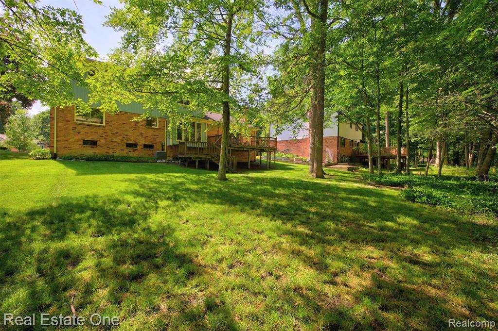 417 Eckford Circle, Troy, MI 48085 — Photo 34
