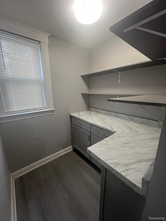 5321 TOWNSEND Street, Detroit, MI 48213 — Photo 8