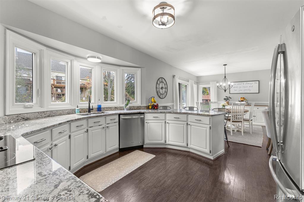 30999 Sudbury Street, Farmington, MI 48331 — Photo 21