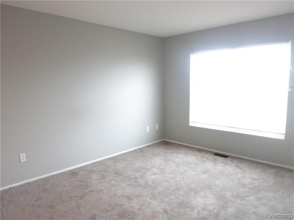 23390 GRAYSON, Southfield, MI 48075 — Photo 16