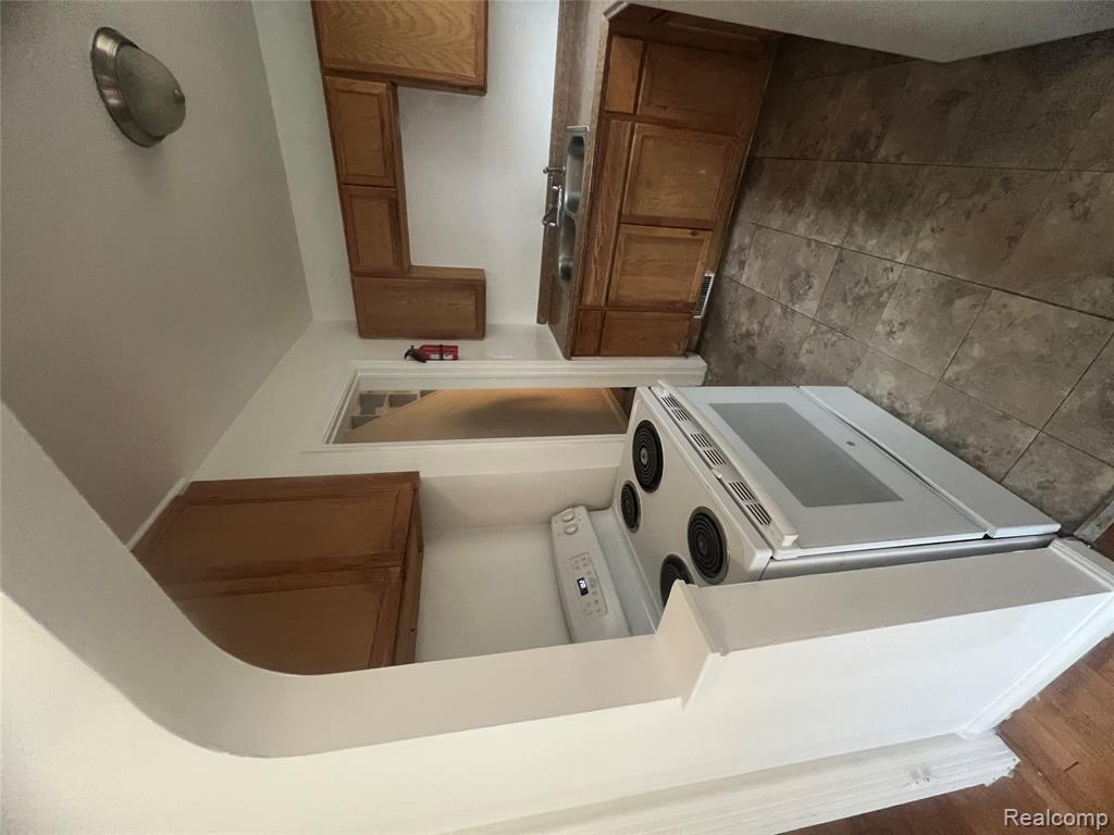 21341 Reimanville Avenue, Ferndale, MI 48220 — Photo 15