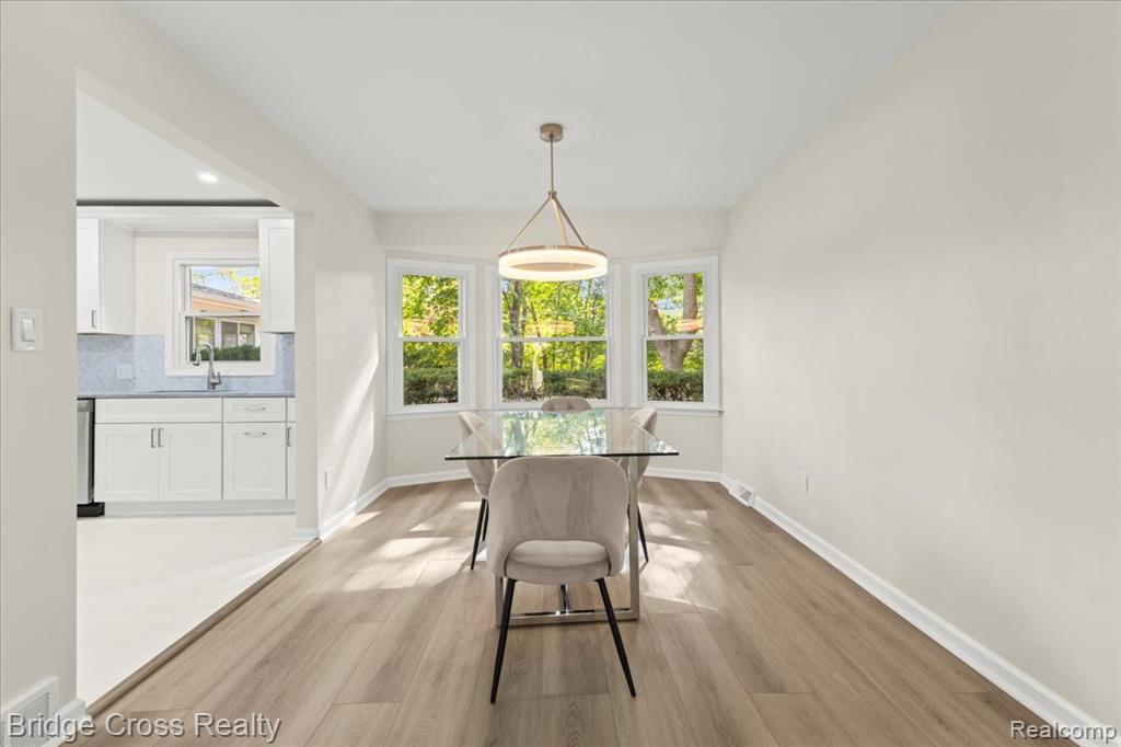 17537 Roseland Boulevard, Lathrup Village, MI 48076 — Photo 8
