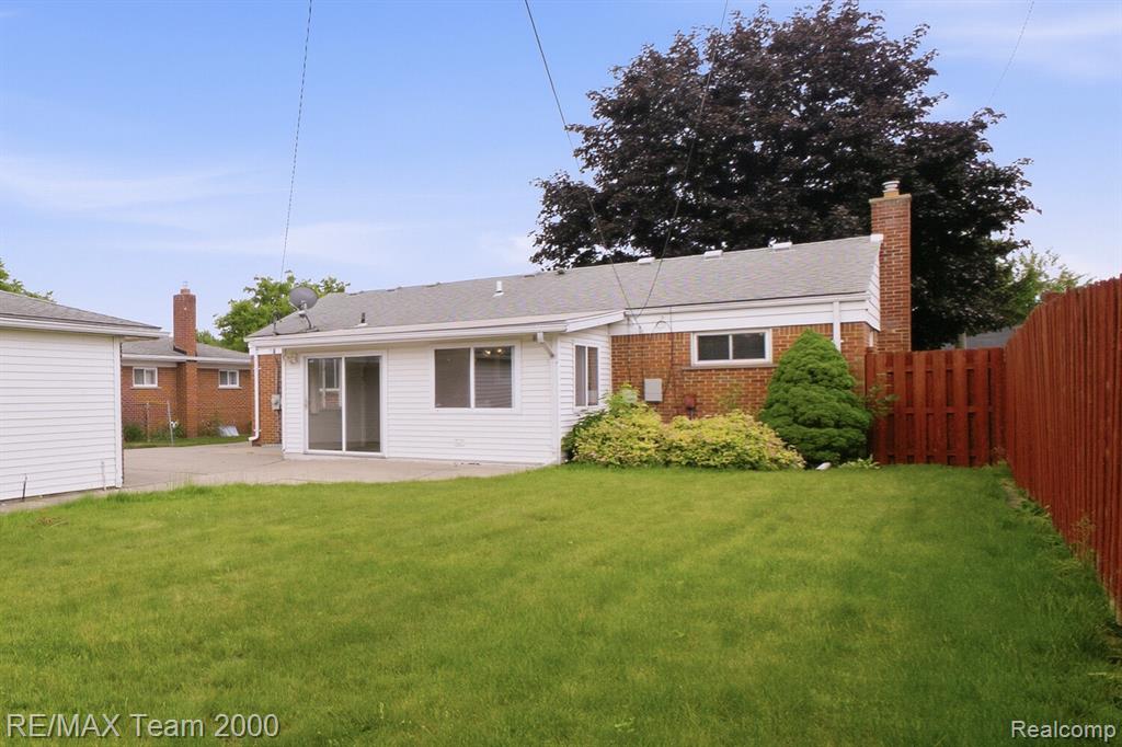 8512 Norborne Avenue, Dearborn Heights, MI 48127 — Photo 29