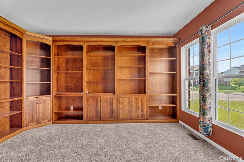 6119 AMBER Lane, Grand Blanc, MI 48439 — Photo 6