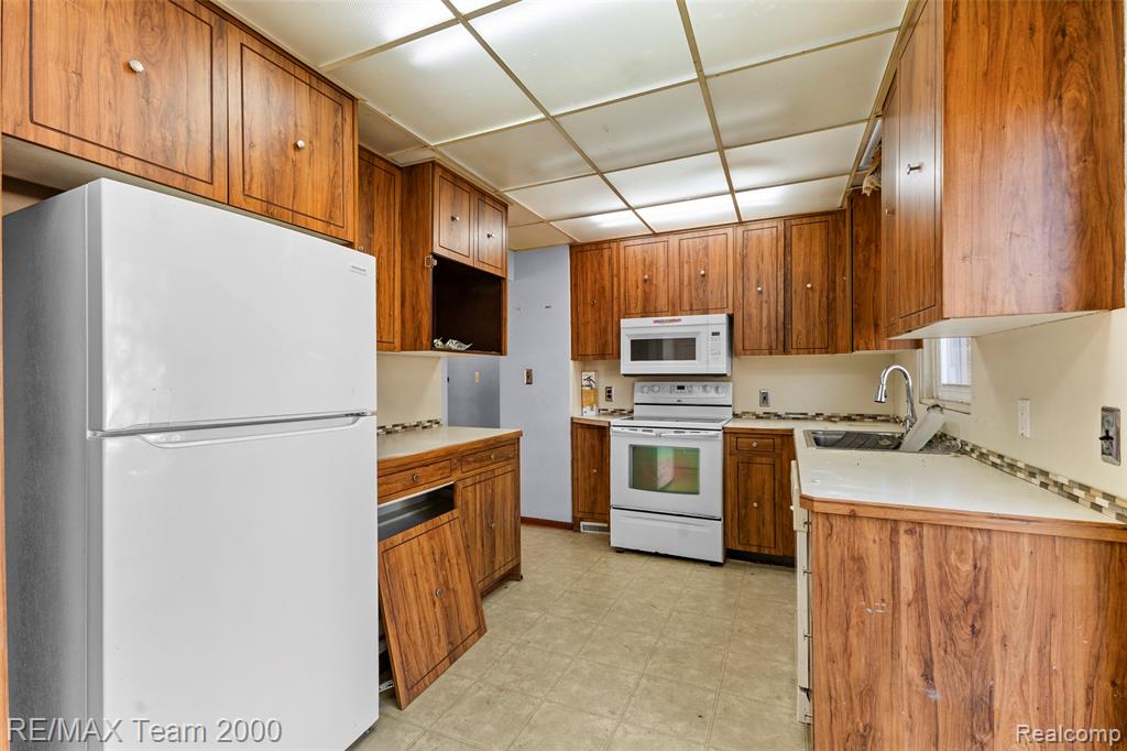7919 Harding Street, Taylor, MI 48180 — Photo 13