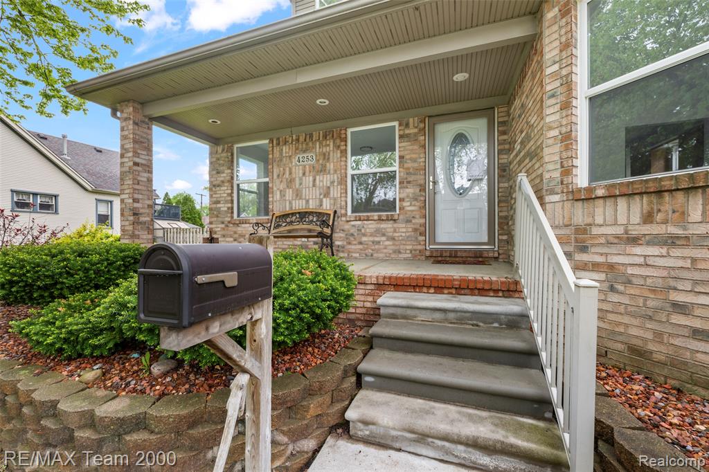 4253 Polk Street, Dearborn Heights, MI 48125 — Photo 6