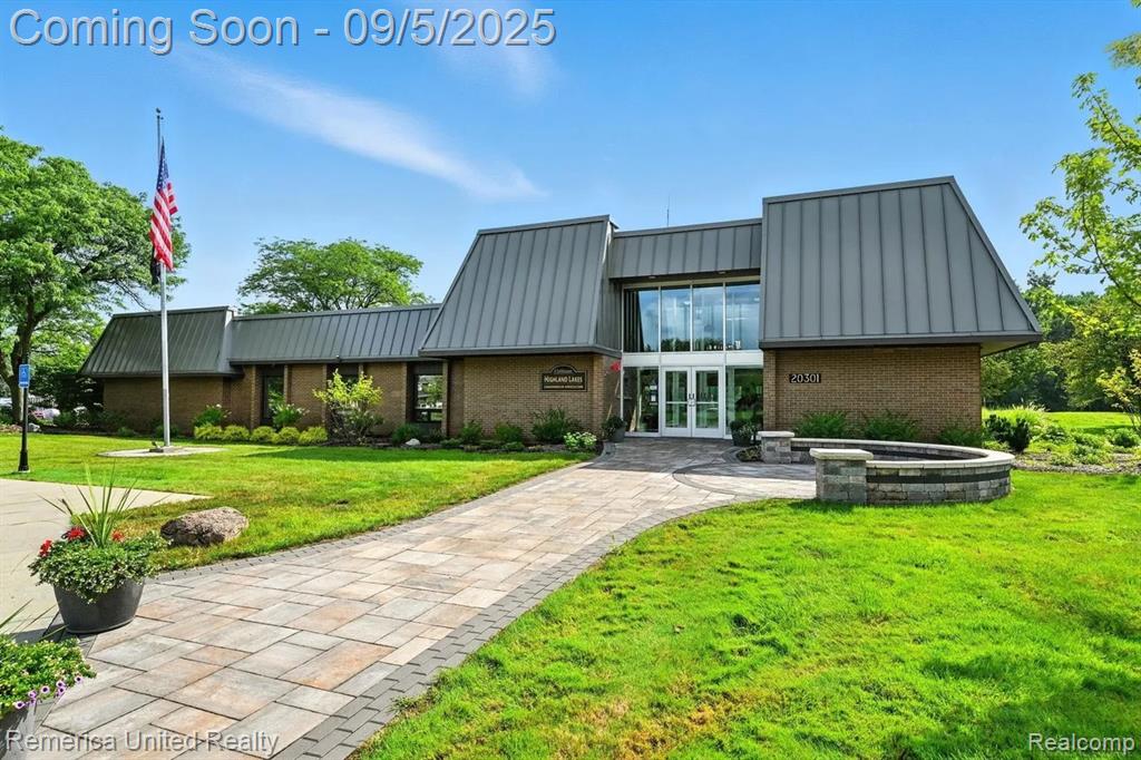 41377 Leidel Court, Northville, MI 48167 — Photo 44