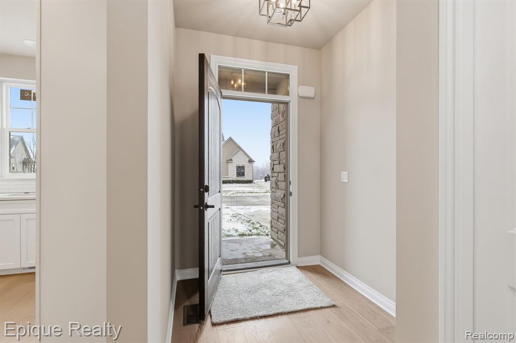 600 Cornerstone Drive, Oxford, MI 48371 — Photo 10