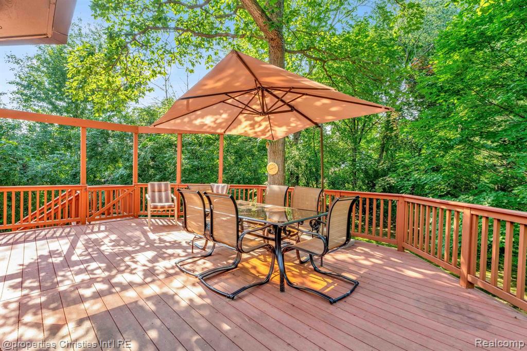 5641 SUSSEX Drive, Troy, MI 48098 — Photo 19