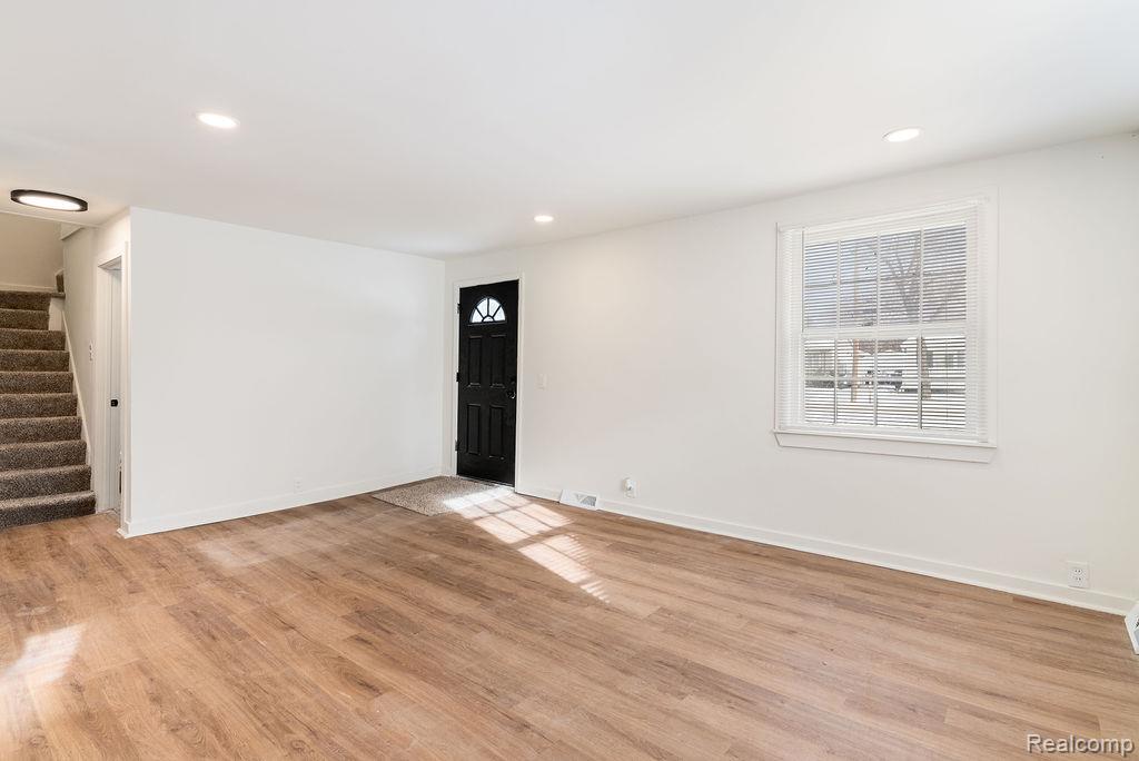 1442 Mintola Avenue, Flint, MI 48532 — Photo 4