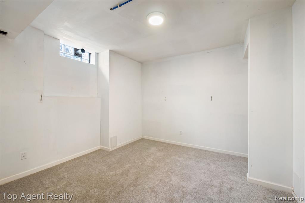 52806 Muirfield Drive, New Baltimore, MI — Photo 34