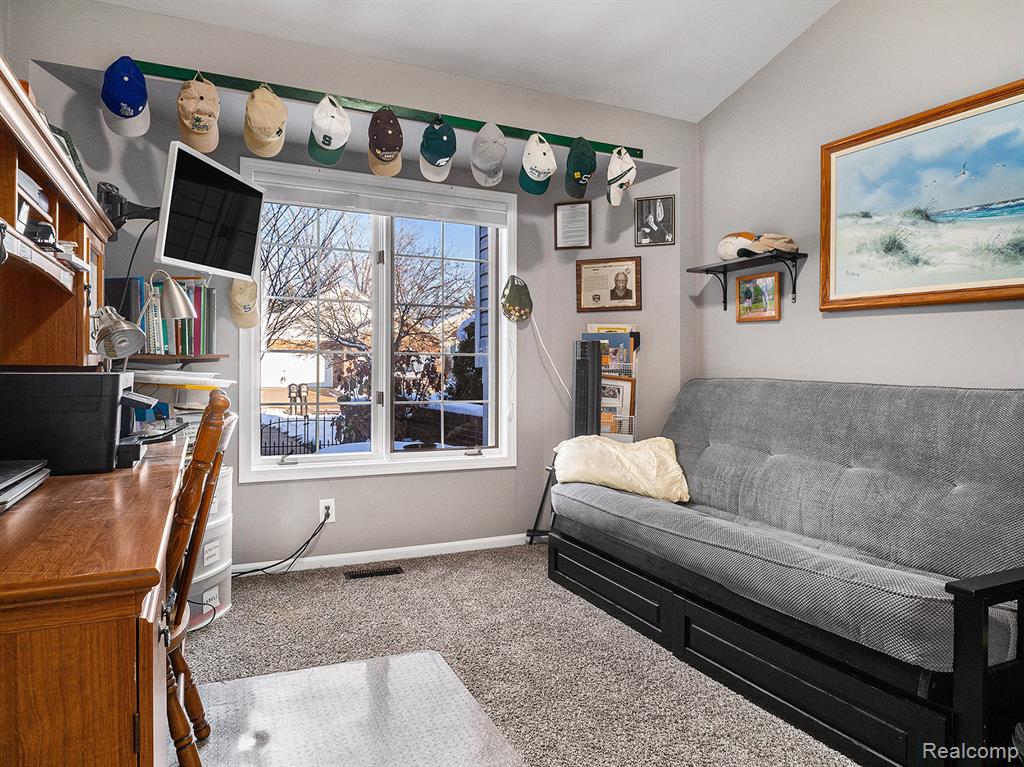 6356 Squire Lake Drive, Flushing, MI 48433 — Photo 10