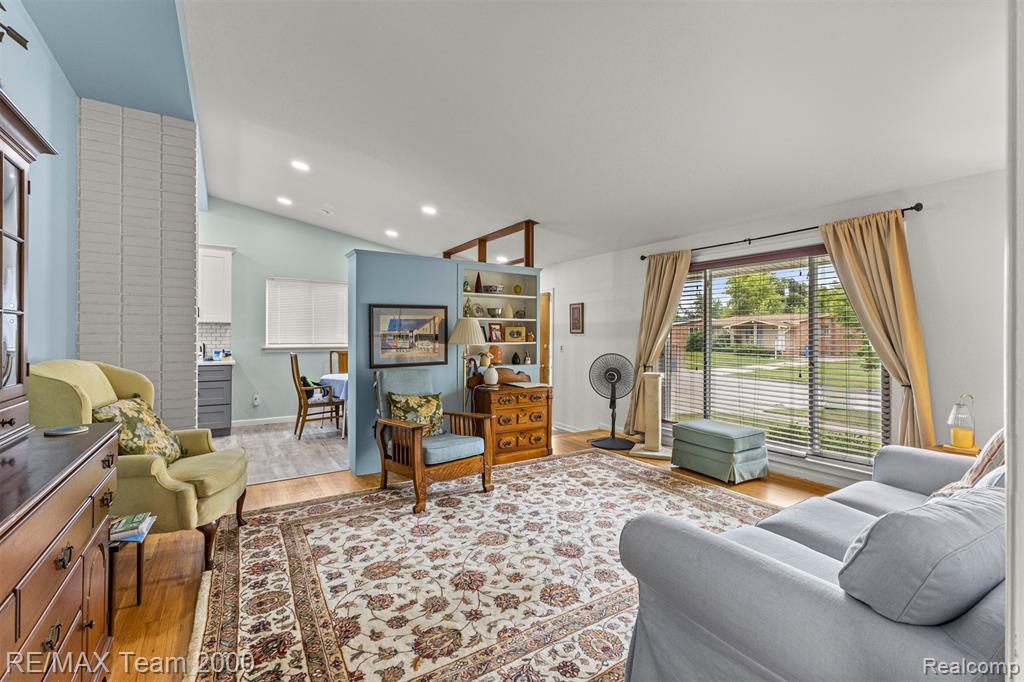 7396 N Charlesworth Street, Dearborn Heights, MI 48127 — Photo 6