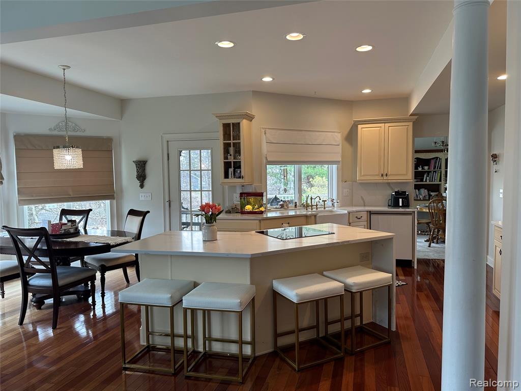962 Hidden Valley Drive, Lake Orion, MI 48362 — Photo 8