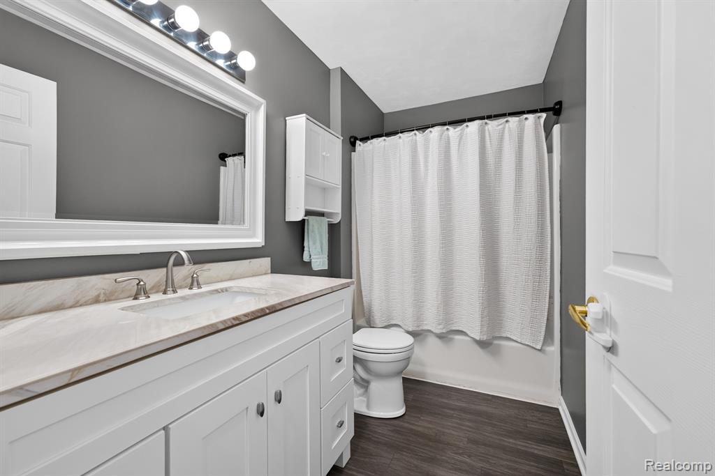 27681 MILL CREEK Drive, Brownstown, MI 48183 — Photo 21