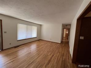 8905 Danzig Street, Livonia, MI 48150 — Photo 16